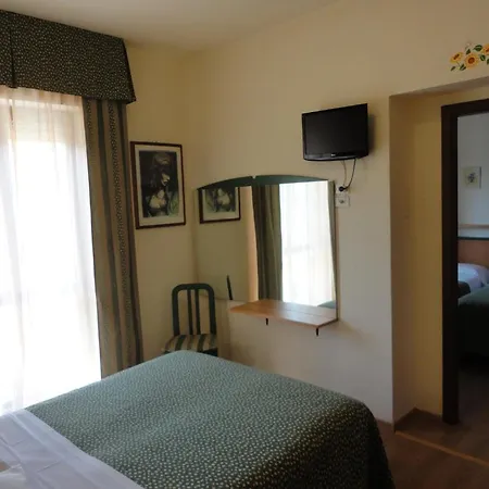 马里亚尼酒店 酒店